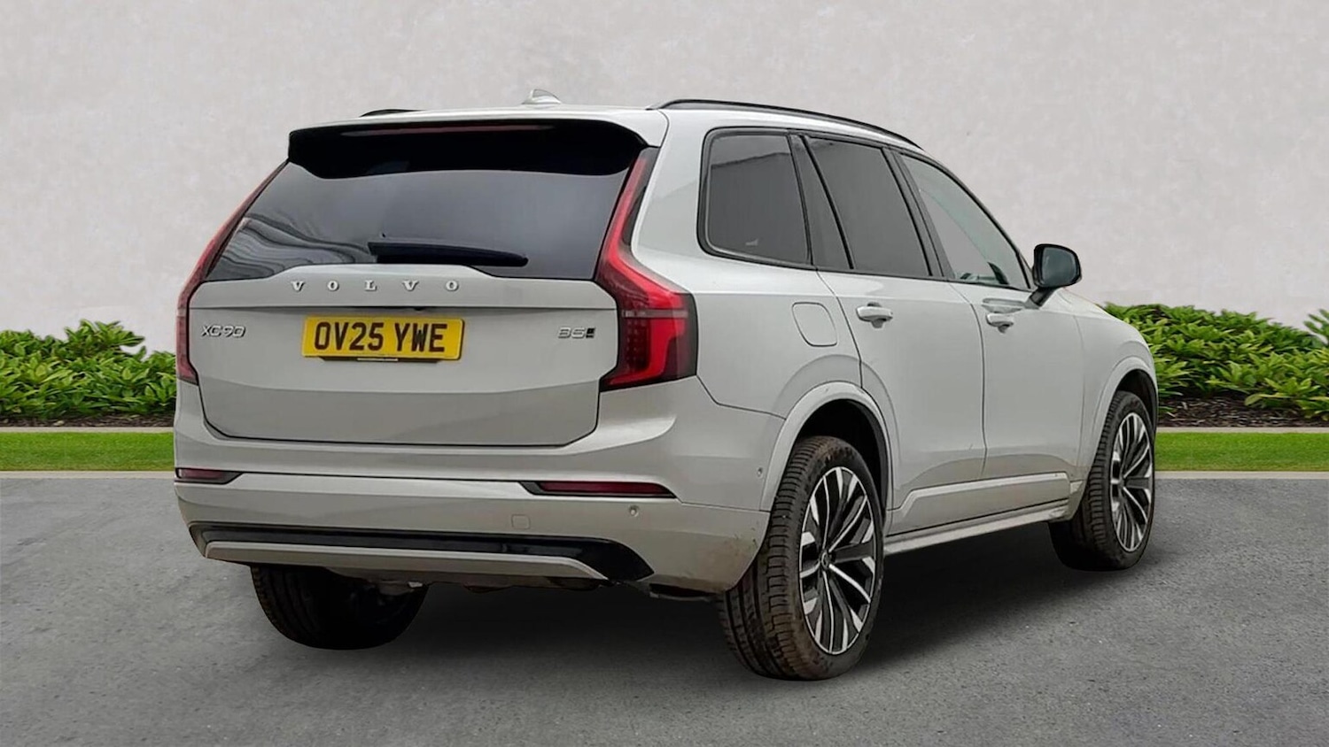 Used Volvo XC90 2025 for sale - 77715392: Photo 4