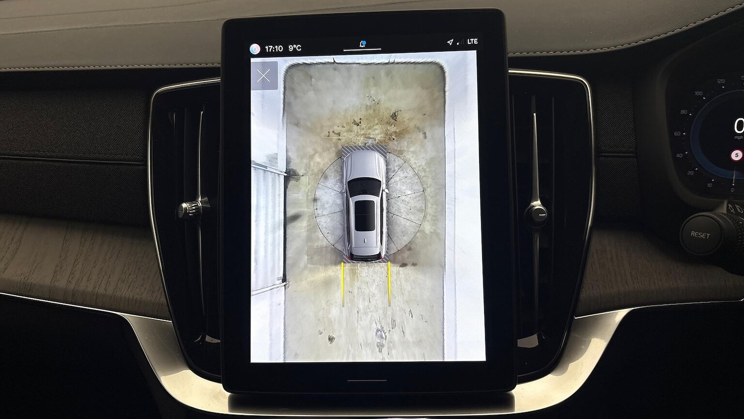 Used Volvo XC90 2025 for sale - 77715392: Photo 41