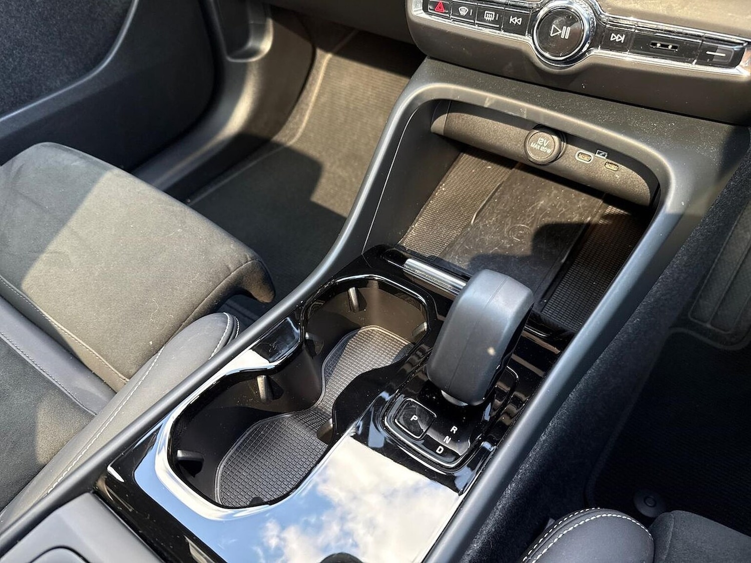 Used Volvo C40 2022 for sale - 77845328: Photo 12