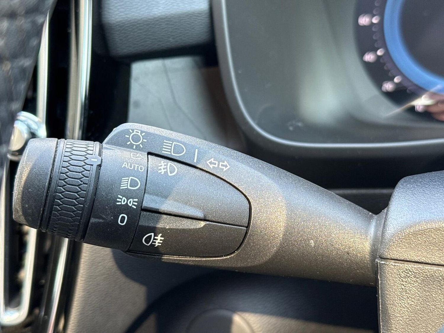 Used Volvo C40 2022 for sale - 77845328: Photo 27