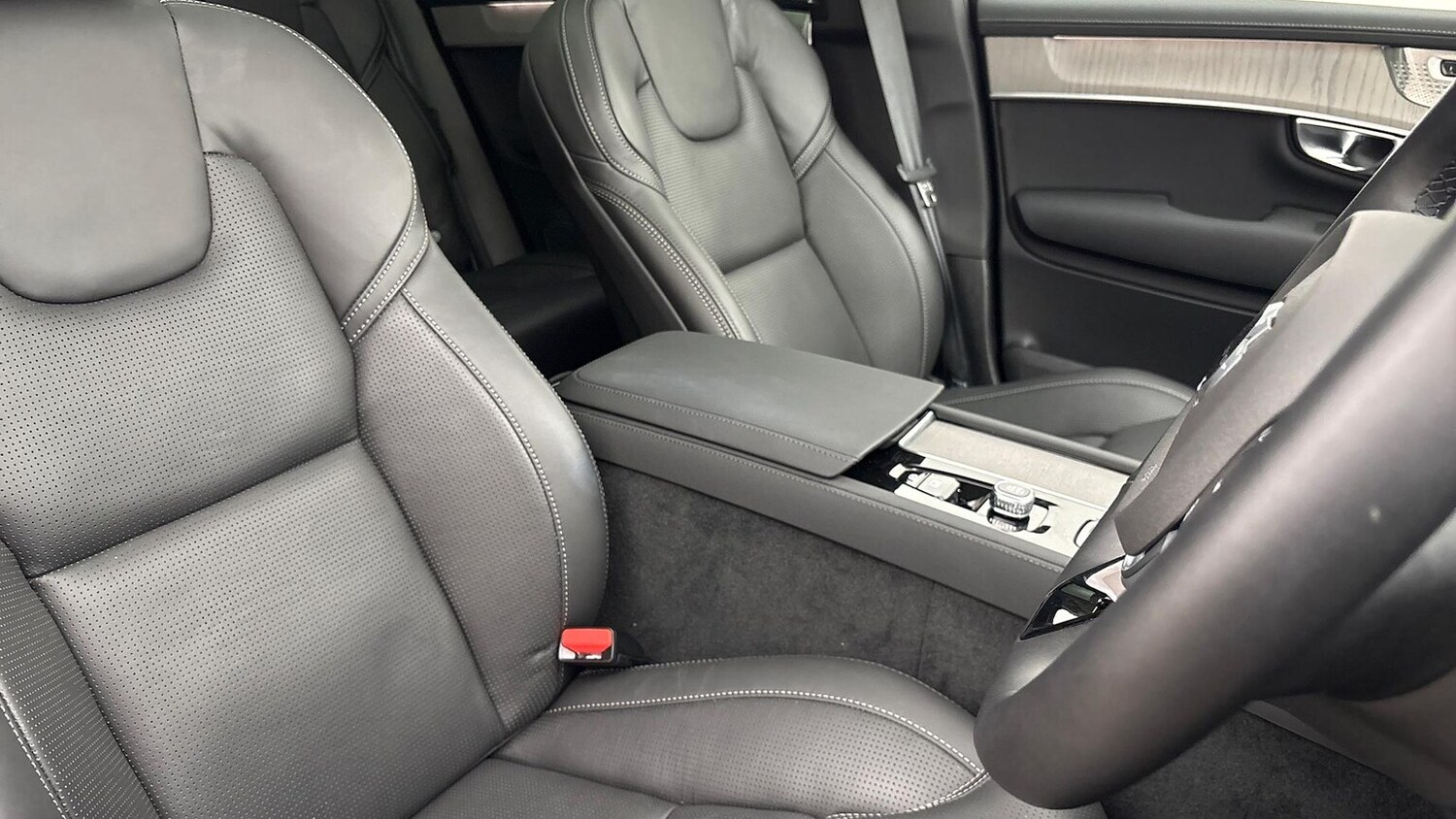 Used Volvo XC90 2025 for sale - 77715397: Photo 29