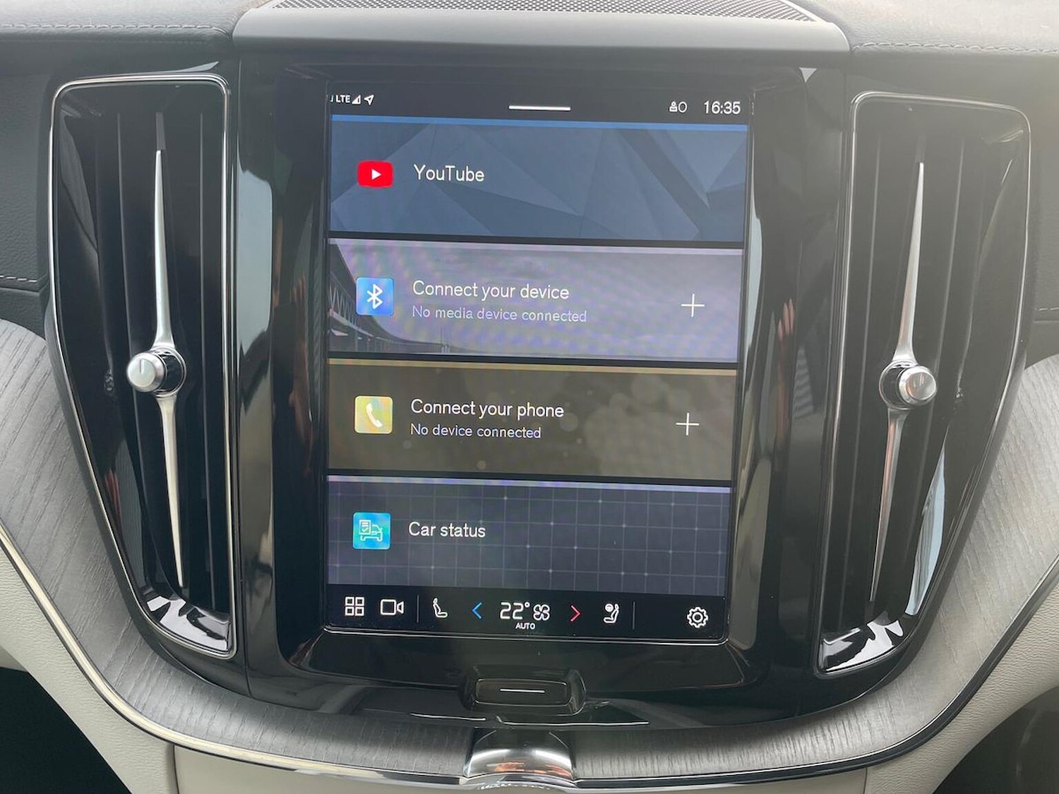 Used Volvo XC60 2024 for sale - 78194197: Photo 11