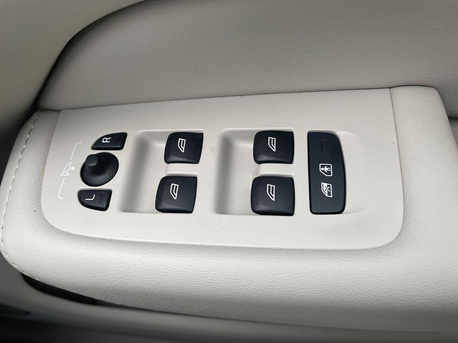 Used Volvo XC60 2024 for sale - 78194197: Photo 21