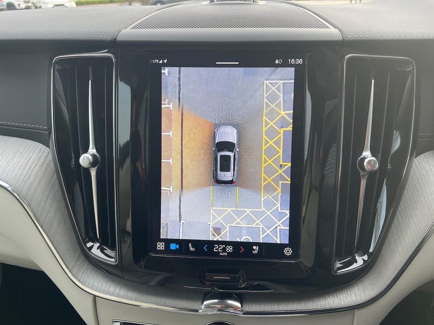 Used Volvo XC60 2024 for sale - 78194197: Photo 23