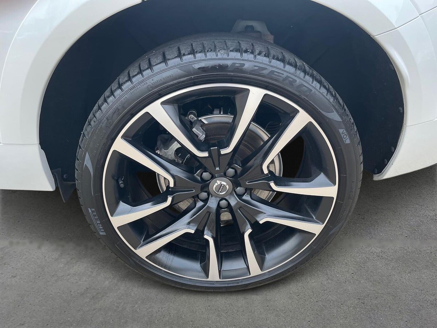 Used Volvo XC60 2024 for sale - 78194197: Photo 6