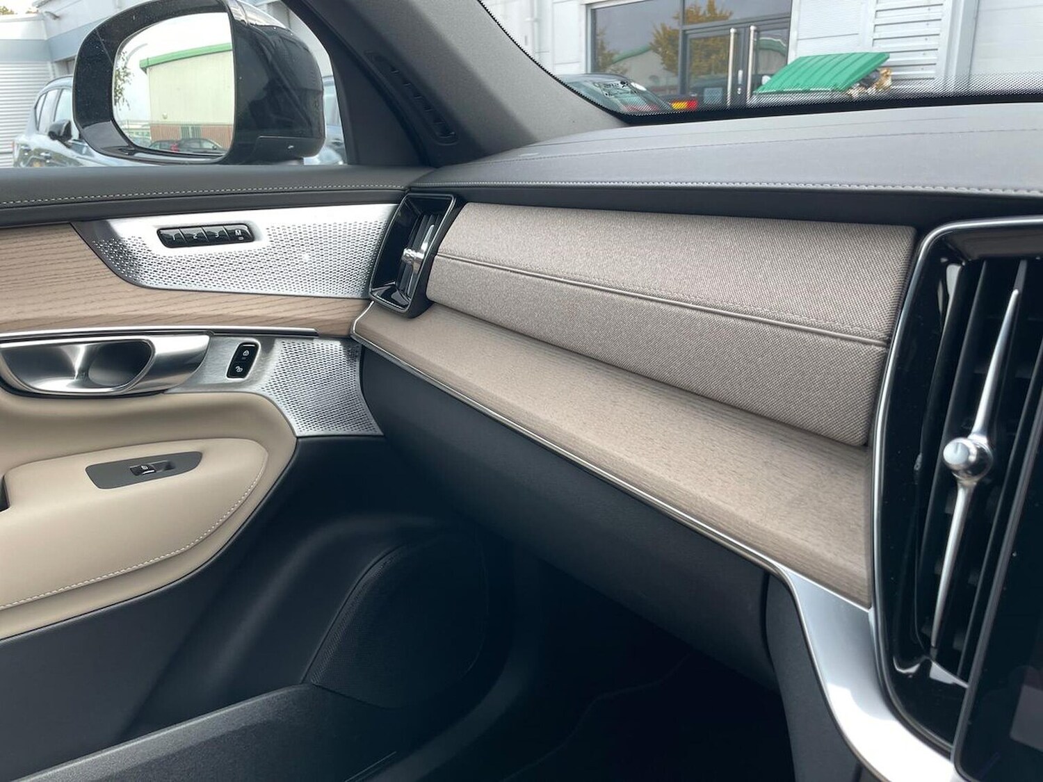 Used Volvo XC90 2025 for sale - 77487472: Photo 34