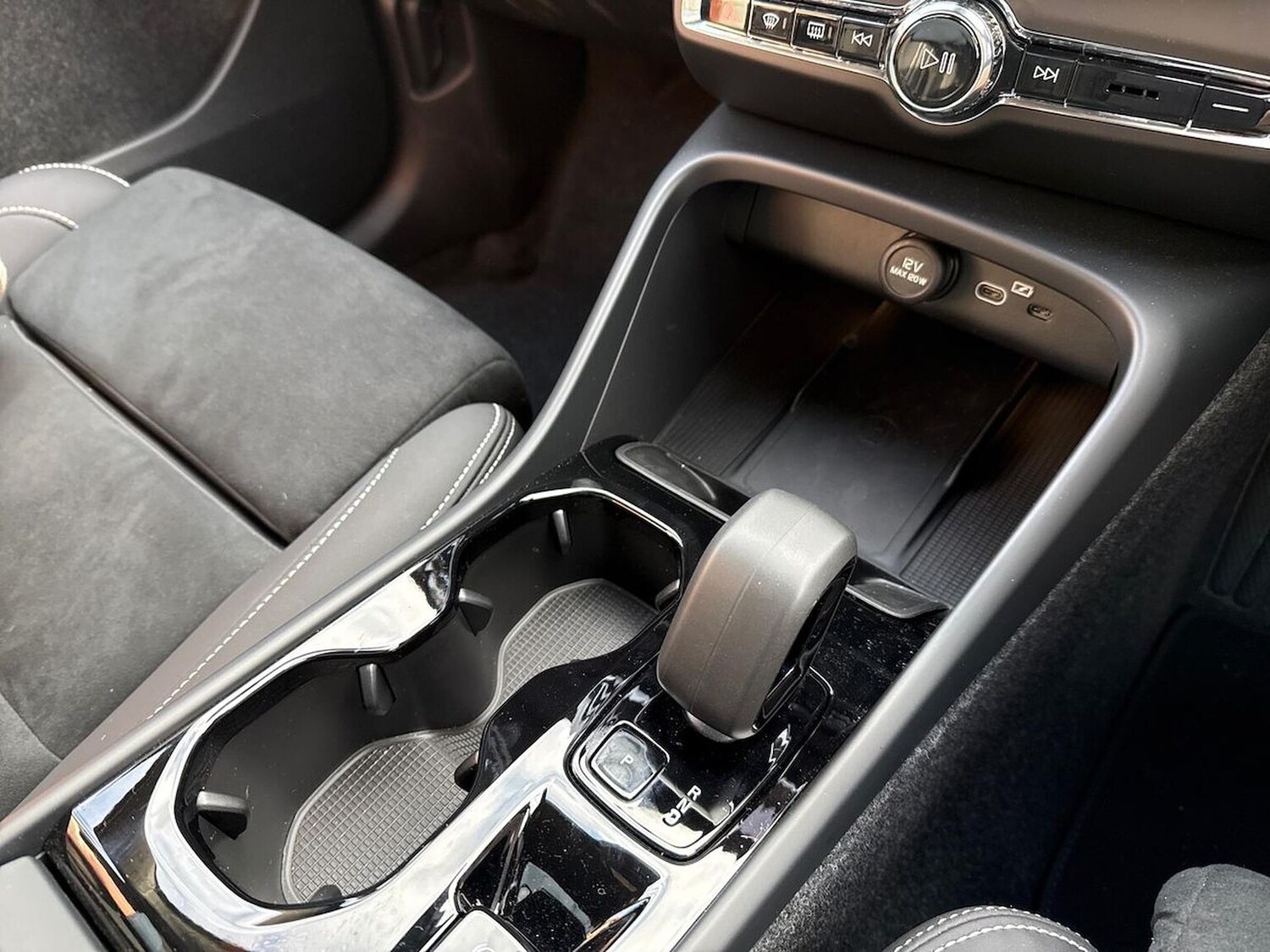 Used Volvo XC40 2025 for sale - 77487362: Photo 13