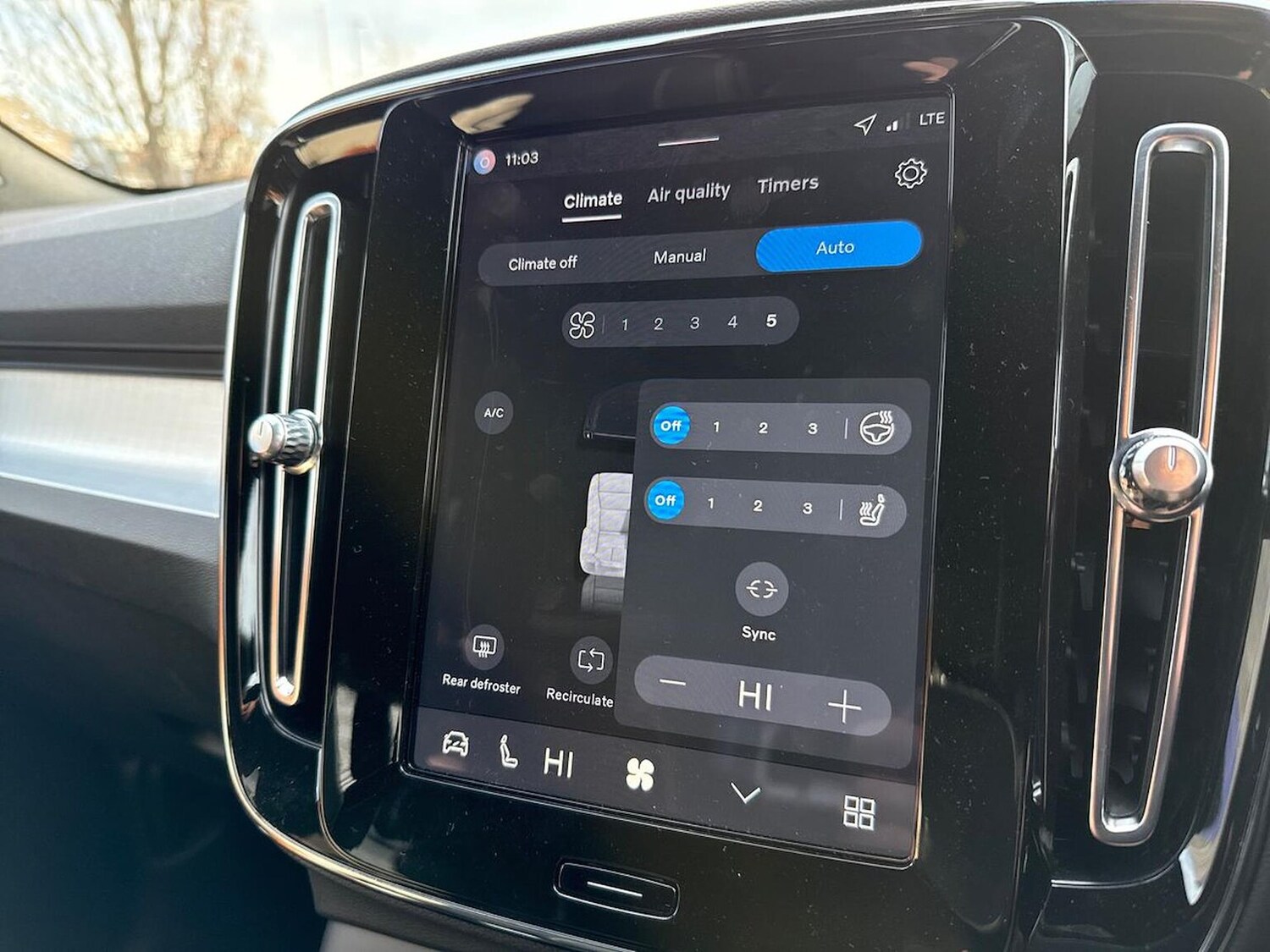 Used Volvo XC40 2025 for sale - 77487362: Photo 25