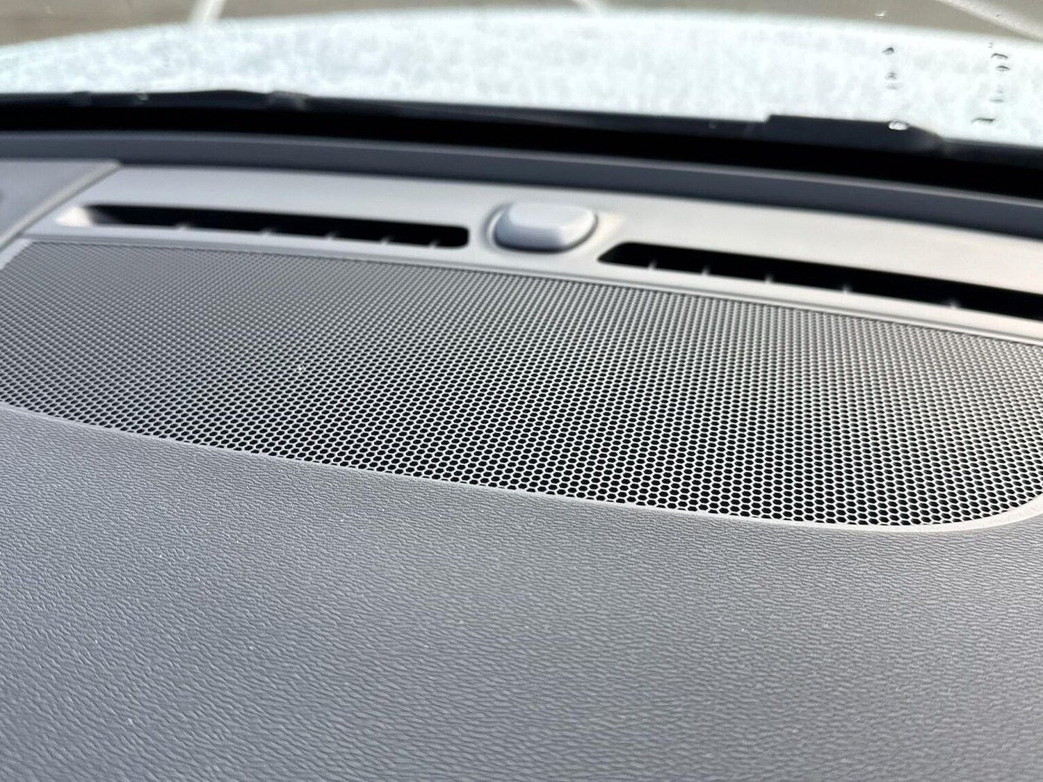 Used Volvo XC40 2025 for sale - 77487362: Photo 31