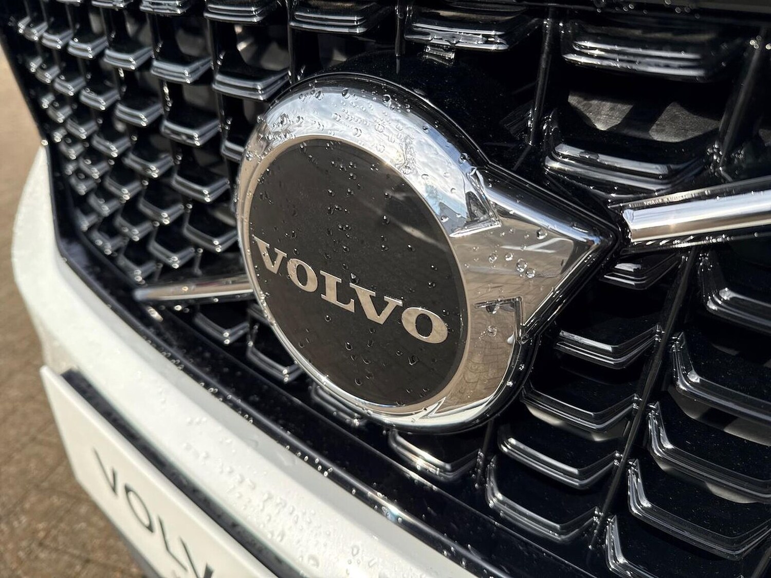 Used Volvo XC40 2025 for sale - 77487362: Photo 32