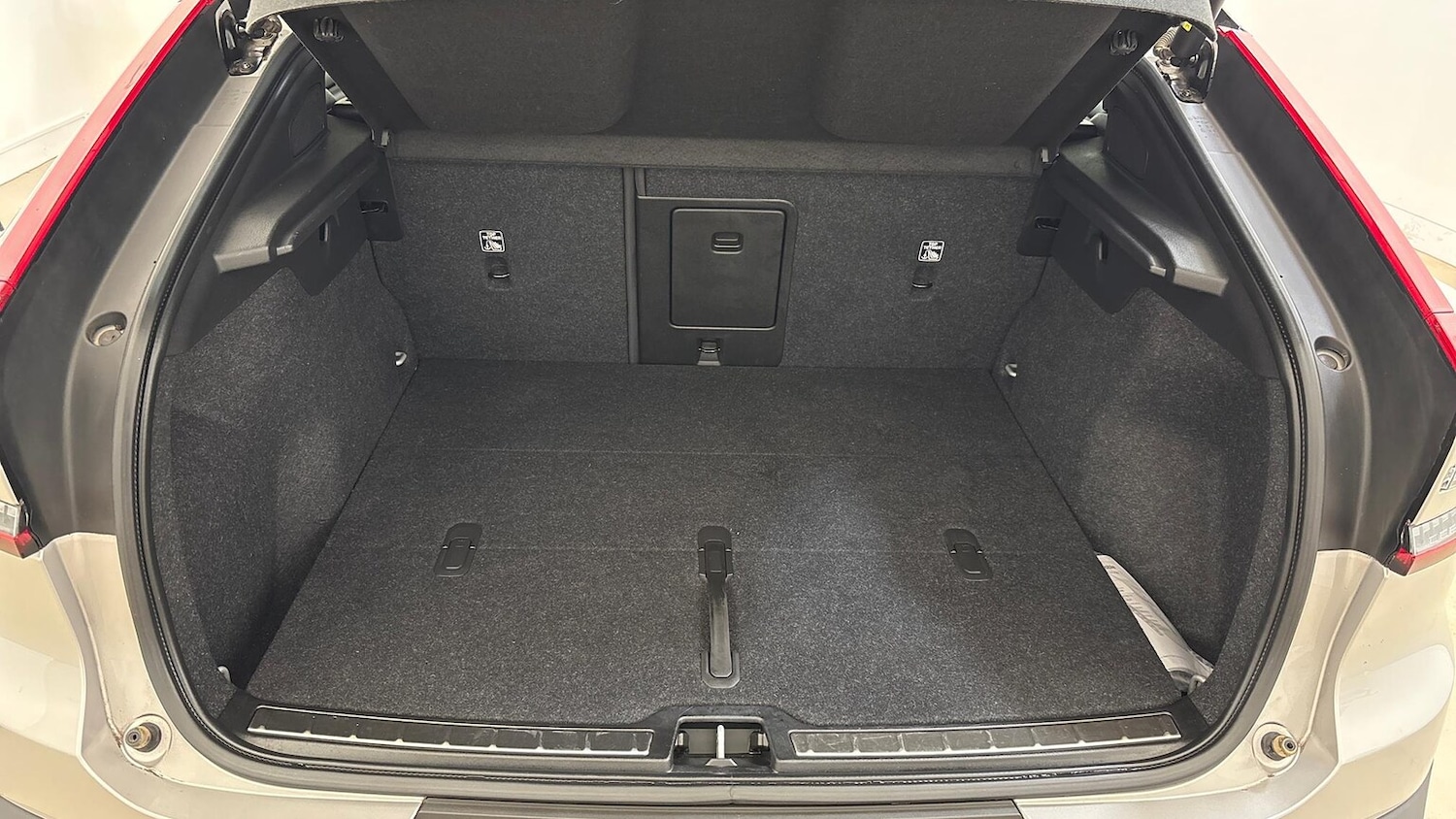 Used Volvo C40 2022 for sale - 76577228: Photo 11