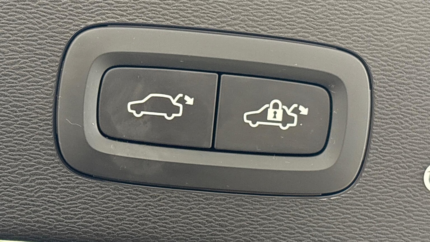 Used Volvo C40 2022 for sale - 76577228: Photo 17