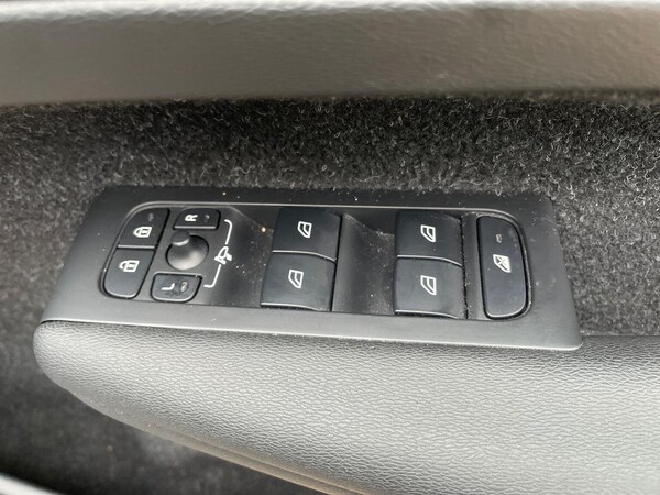 Used Volvo XC40 2019 for sale - 76264395: Photo 21