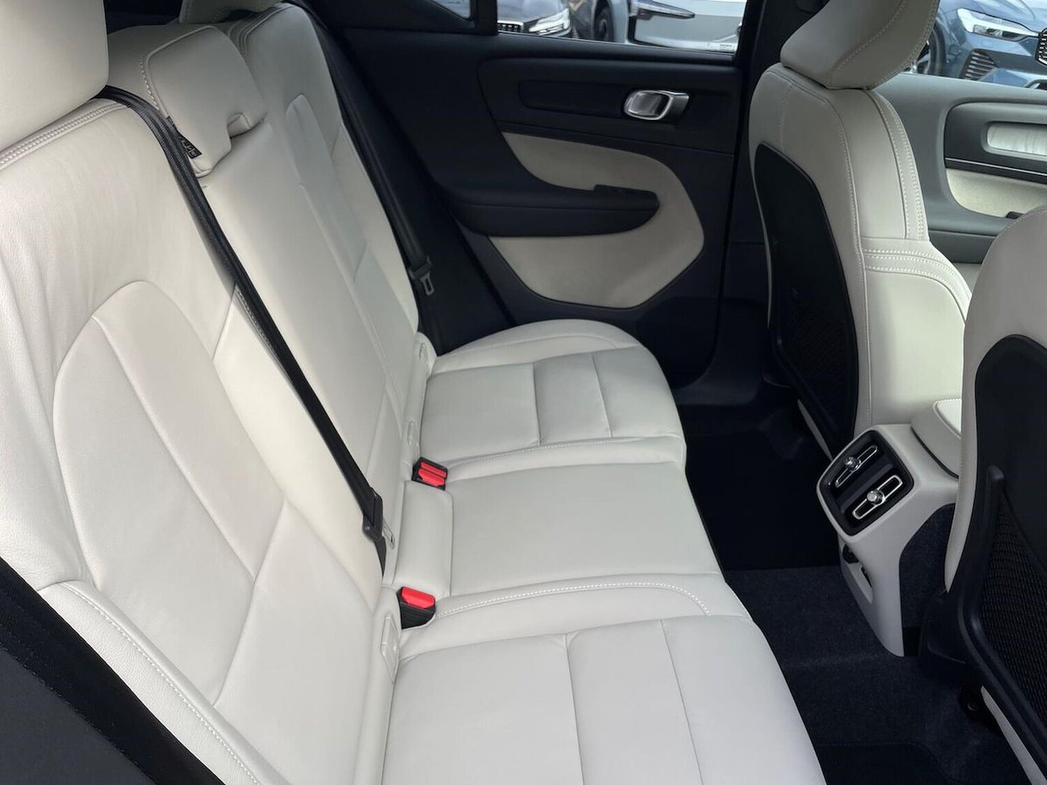 Used Volvo XC40 2025 for sale - 76249737: Photo 16