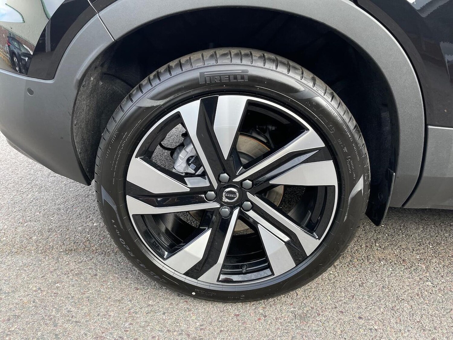 Used Volvo XC40 2025 for sale - 76249737: Photo 6