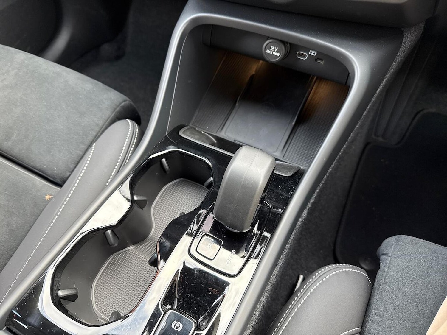 Used Volvo XC40 2025 for sale - 78192685: Photo 15