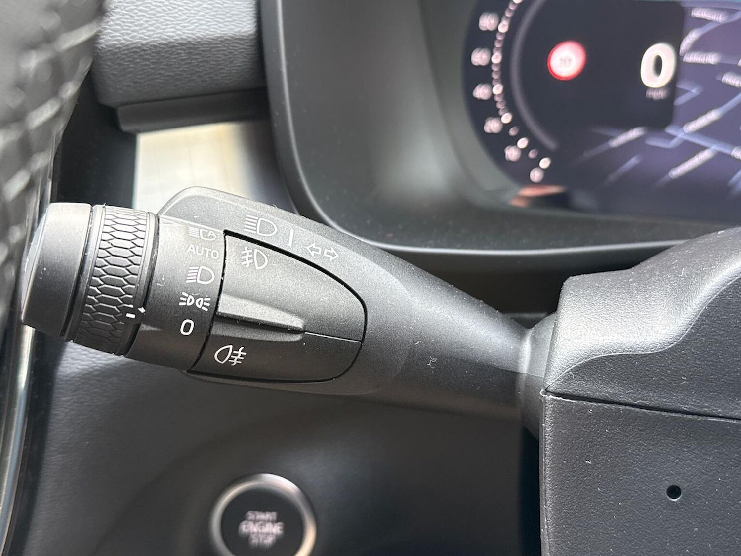 Used Volvo XC40 2025 for sale - 78192685: Photo 31