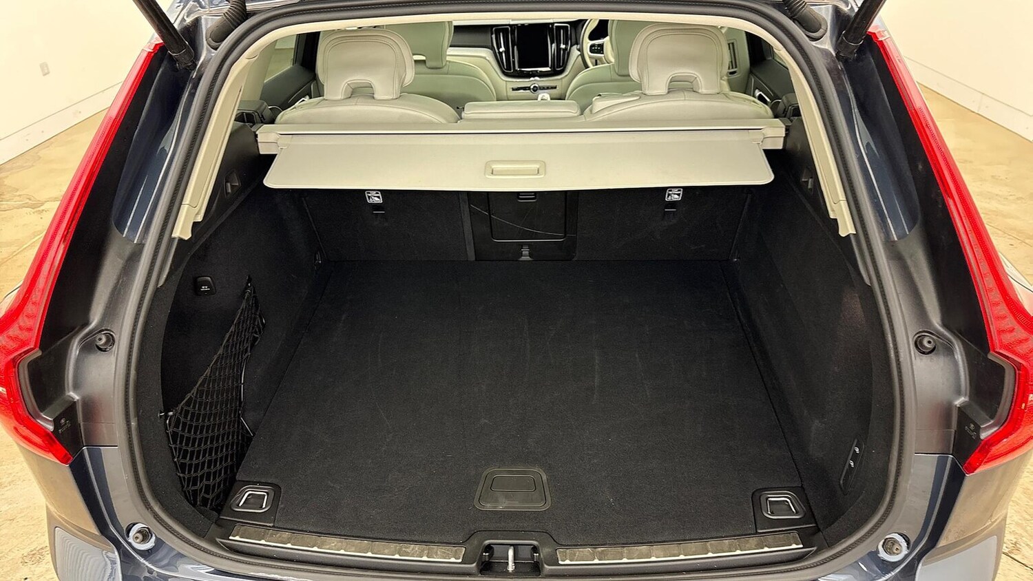 Used Volvo XC60 2025 for sale - 77501748: Photo 14