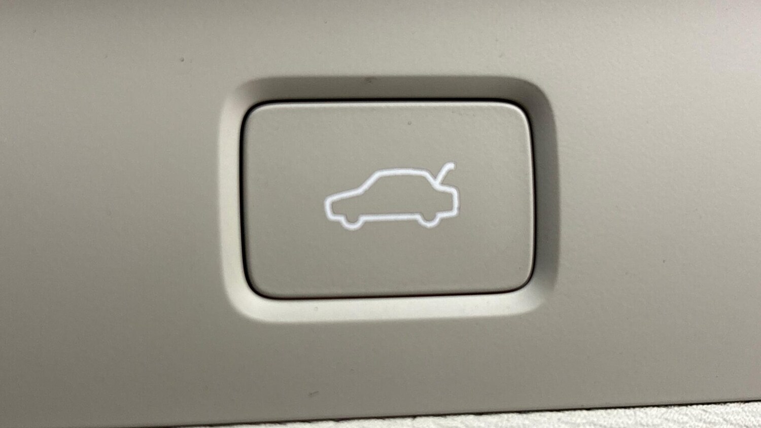 Used Volvo XC60 2025 for sale - 77501748: Photo 28