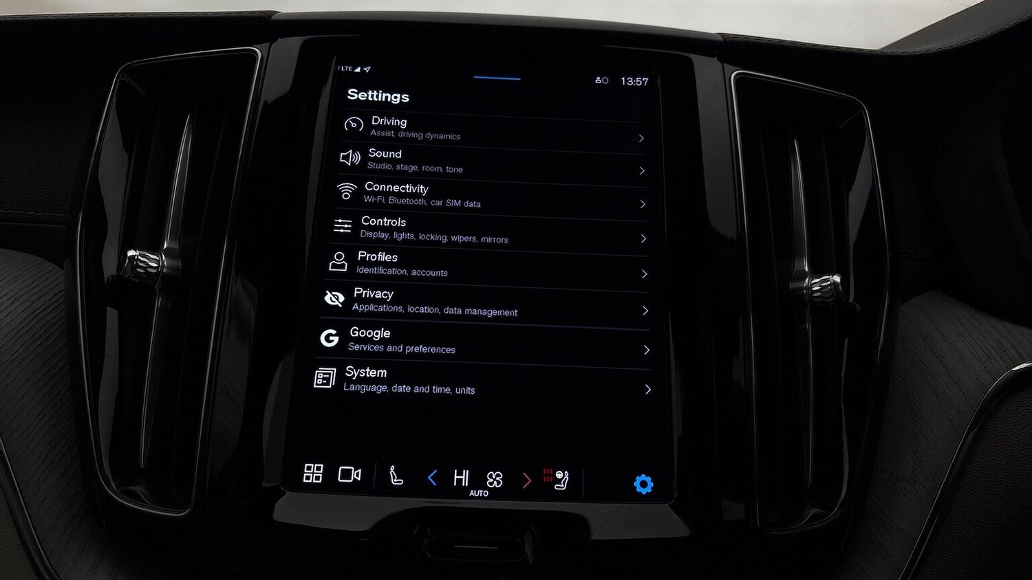 Used Volvo XC60 2025 for sale - 77501748: Photo 33