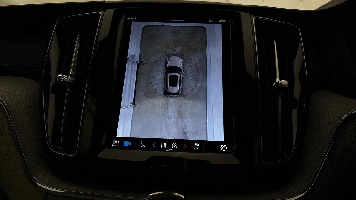 Used Volvo XC60 2025 for sale - 77501748: Photo 39