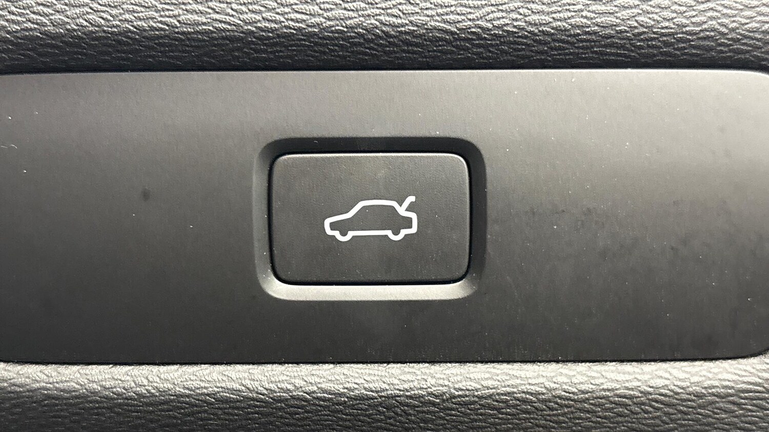 Used Volvo XC60 2025 for sale - 76821705: Photo 31