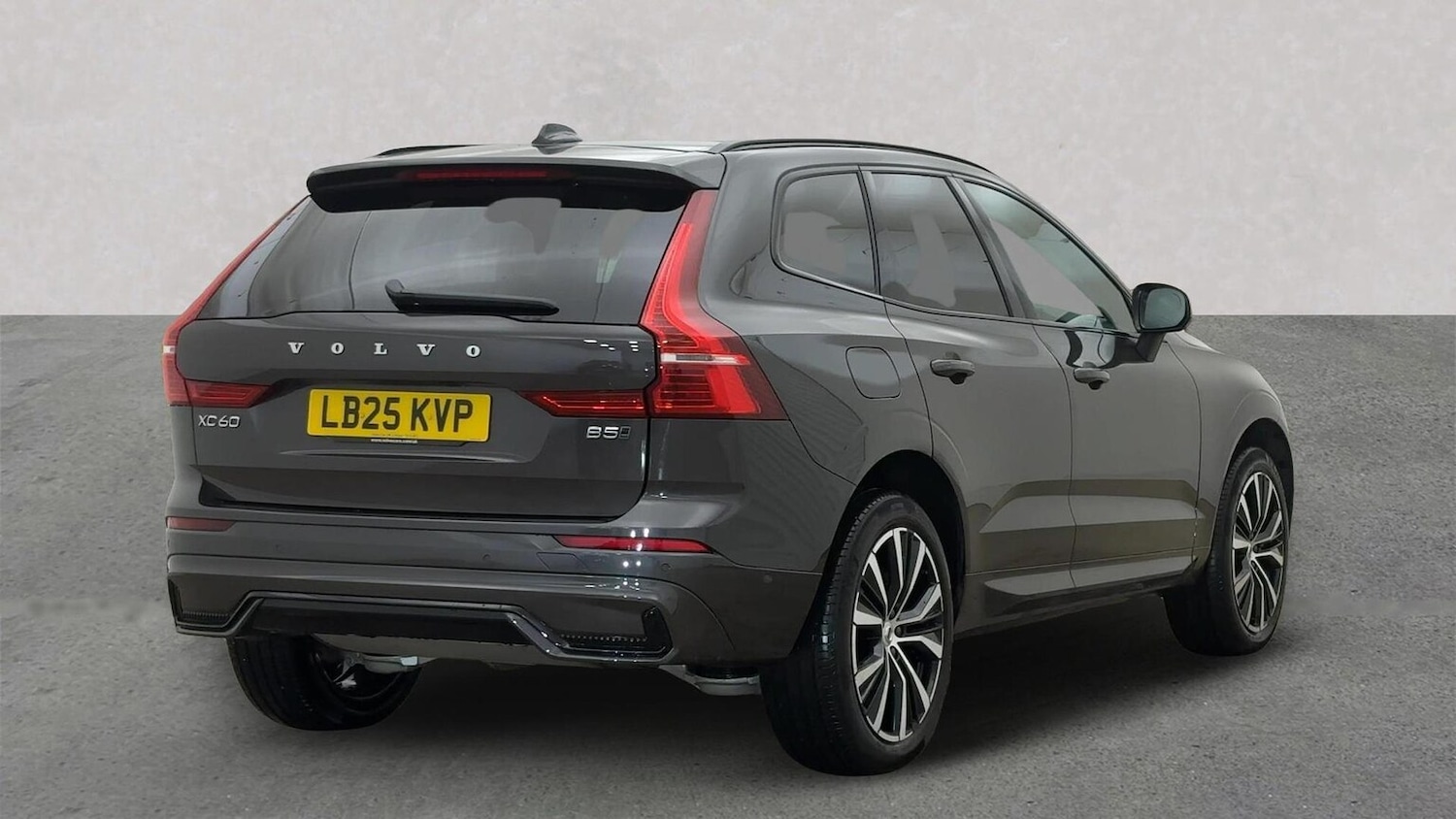 Used Volvo XC60 2025 for sale - 76821705: Photo 7