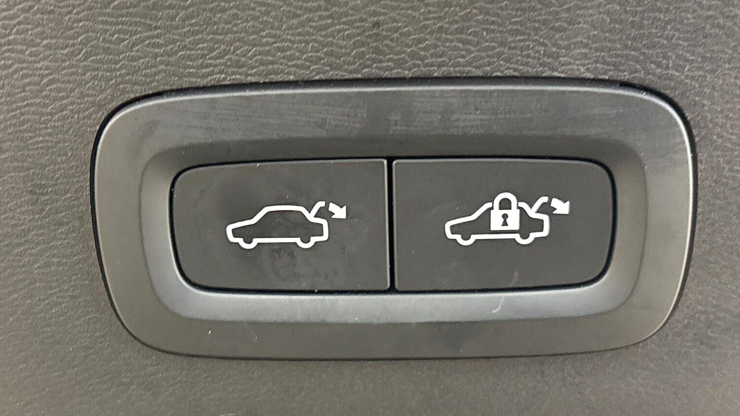 Used Volvo XC40 2022 for sale - 78054423: Photo 18