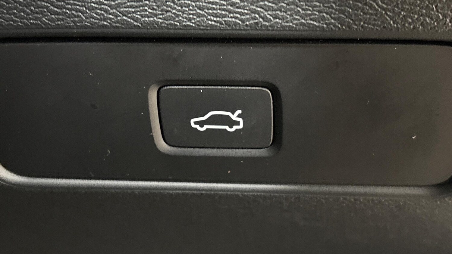 Used Volvo XC40 2022 for sale - 78054423: Photo 29