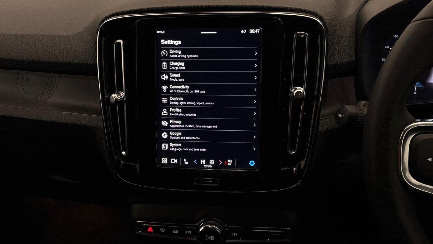 Used Volvo XC40 2022 for sale - 78054423: Photo 34