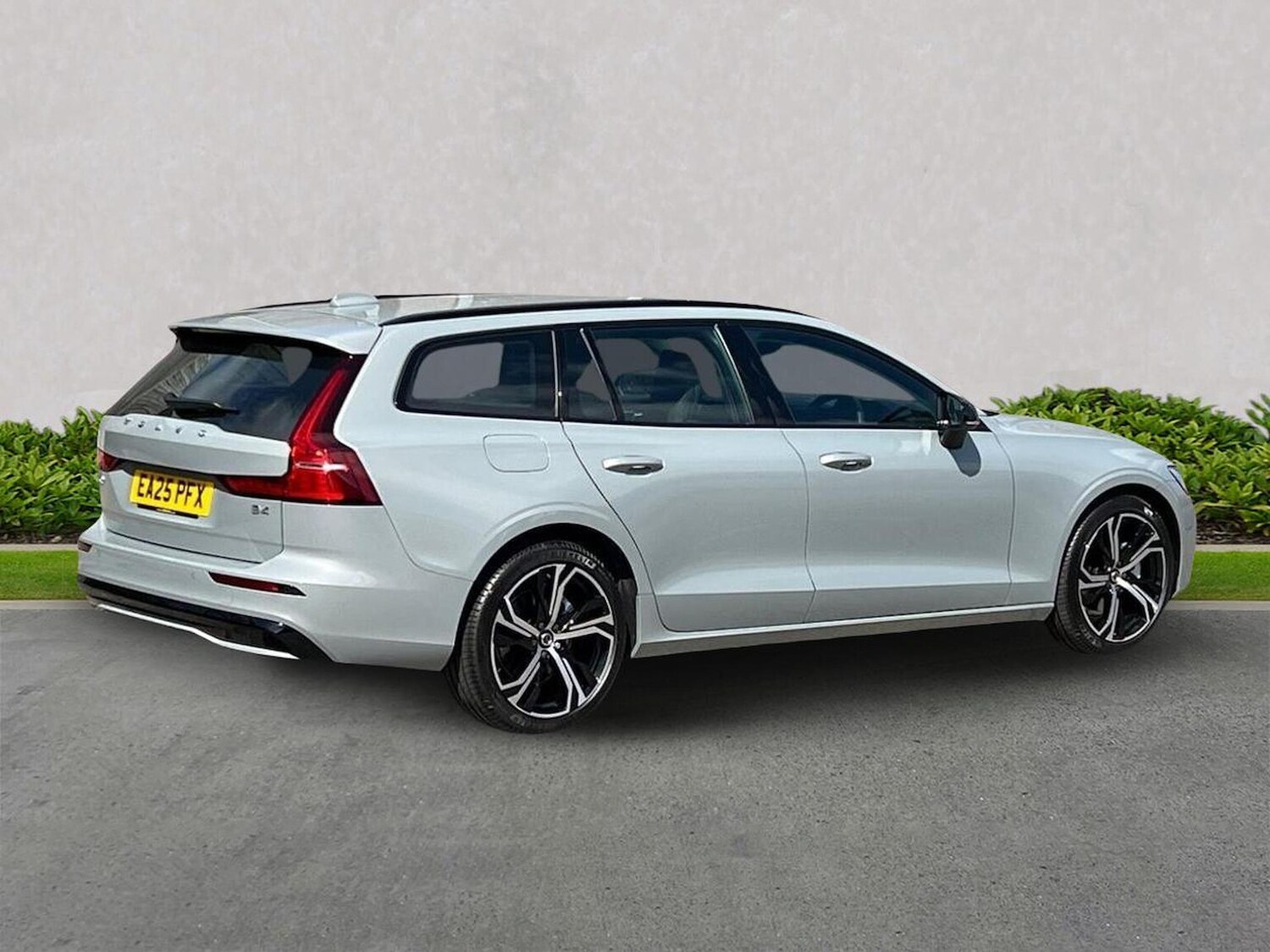 Used Volvo V60 2025 for sale - 77487403: Photo 18