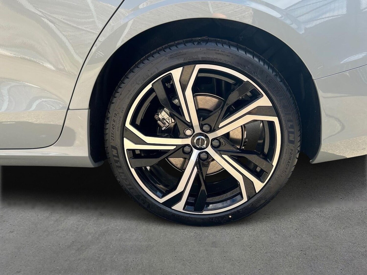 Used Volvo V60 2025 for sale - 77487403: Photo 6