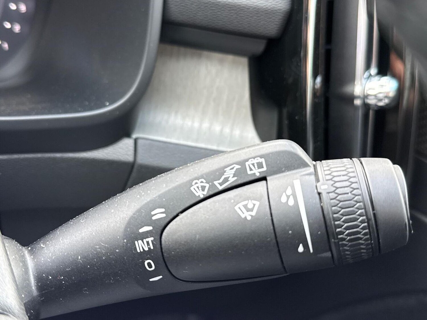 Used Volvo XC40 2025 for sale - 77487386: Photo 28