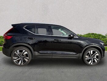 Used Volvo XC40 2025 for sale - 77487386: Photo