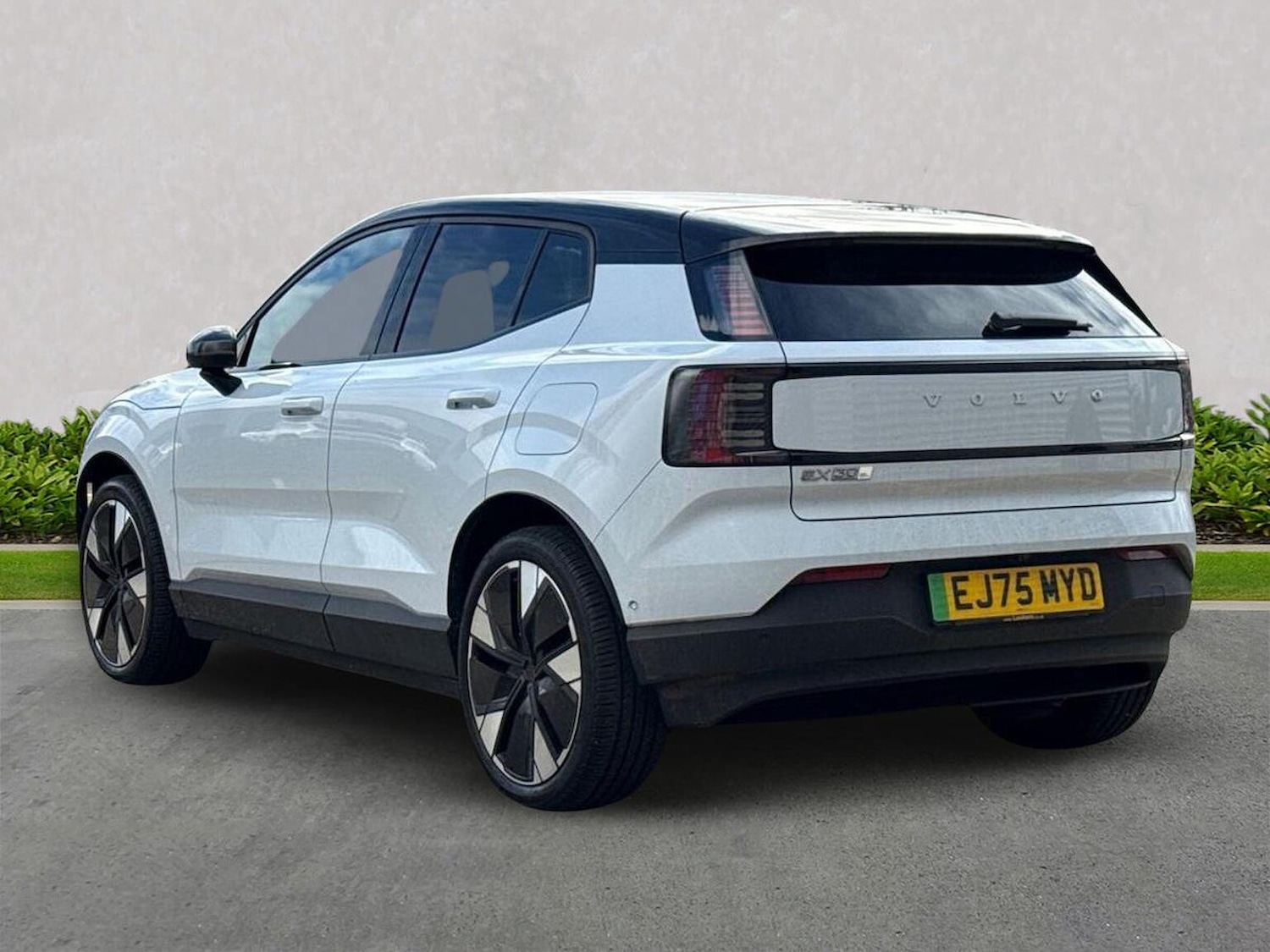 Used Volvo EX30 2025 for sale - 77807306: Photo 2