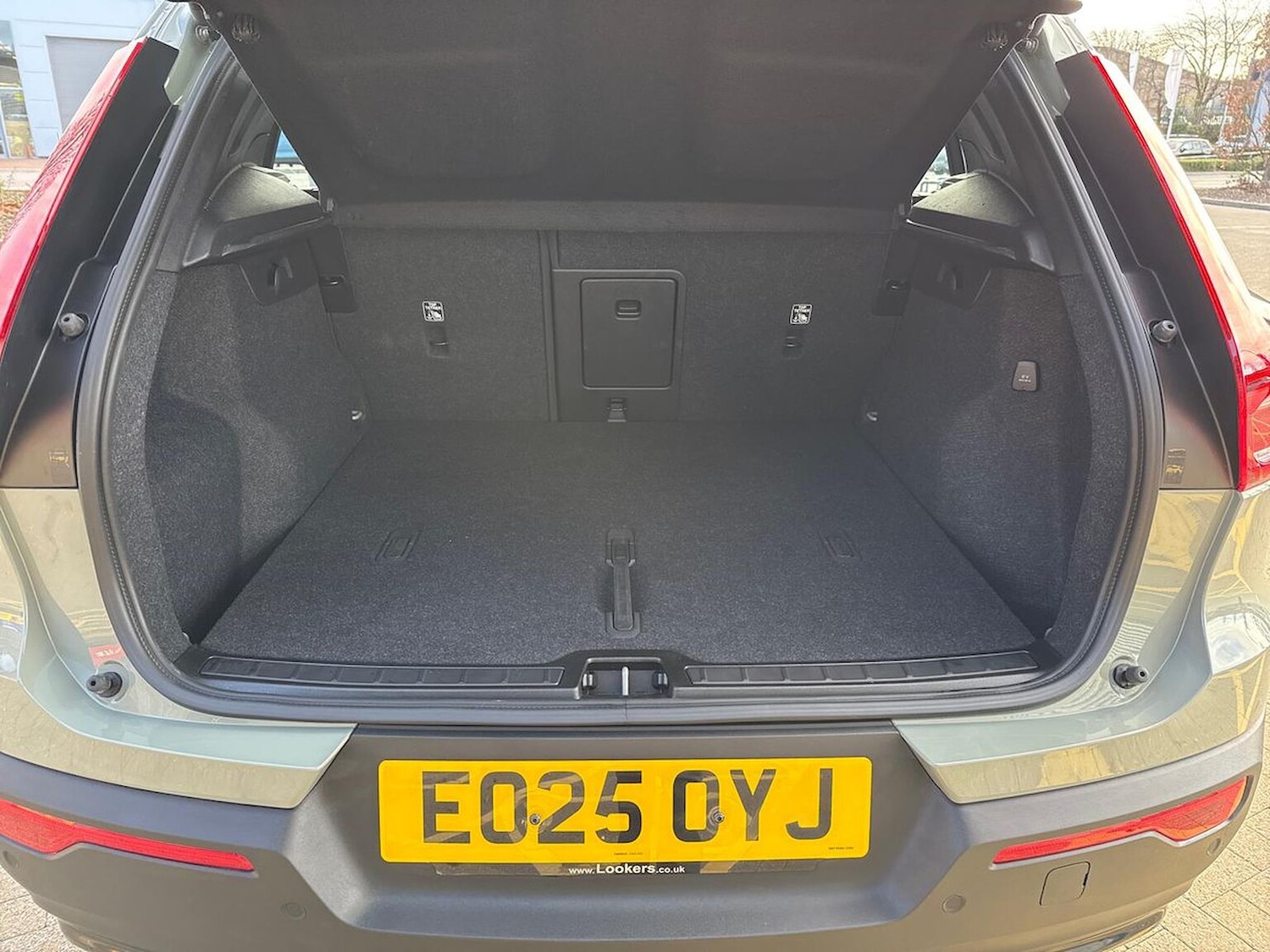 Used Volvo XC40 2025 for sale - 76570965: Photo 17