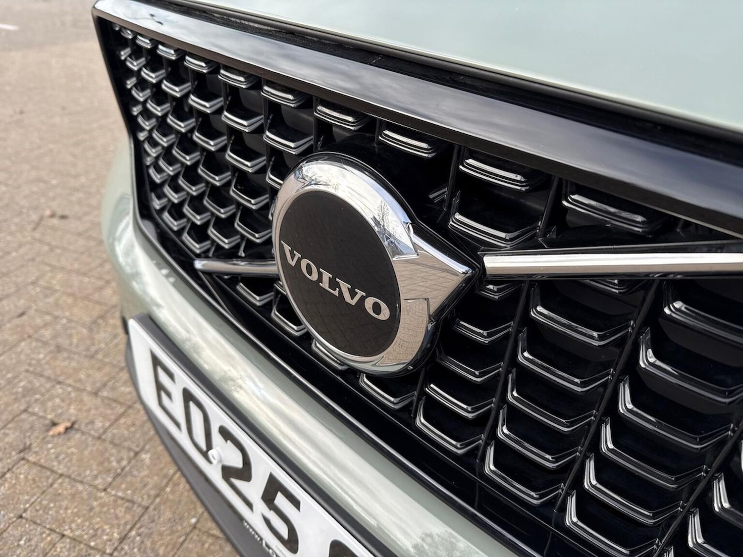 Used Volvo XC40 2025 for sale - 76570965: Photo 32