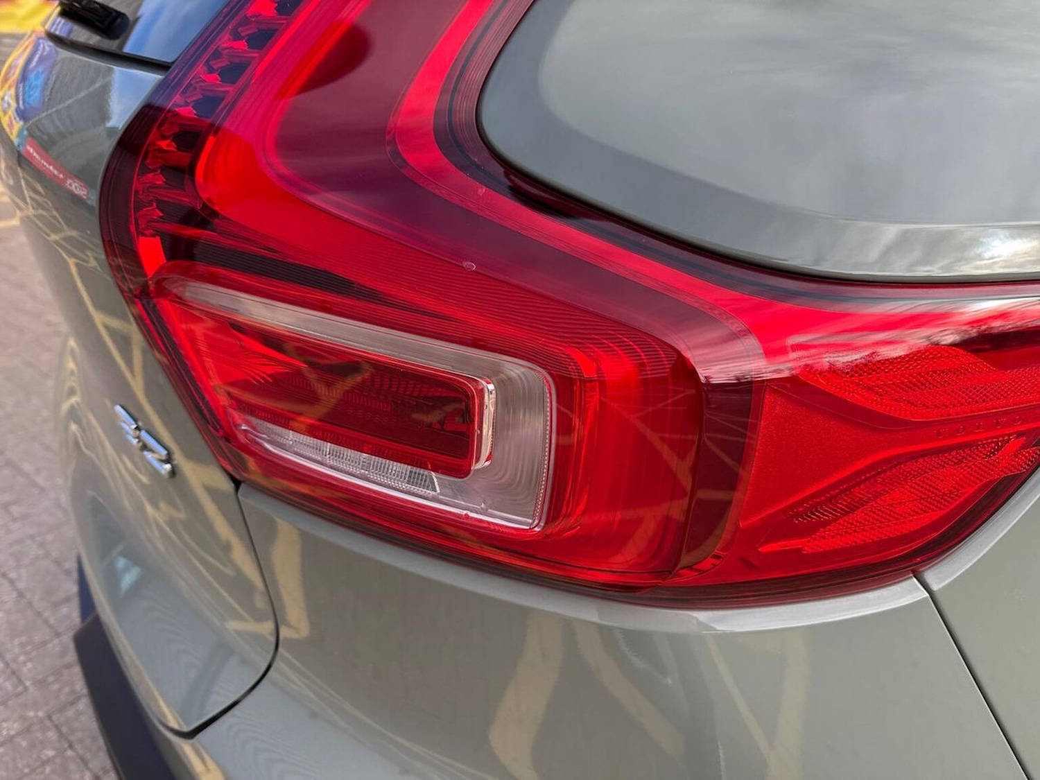 Used Volvo XC40 2025 for sale - 76570965: Photo 35