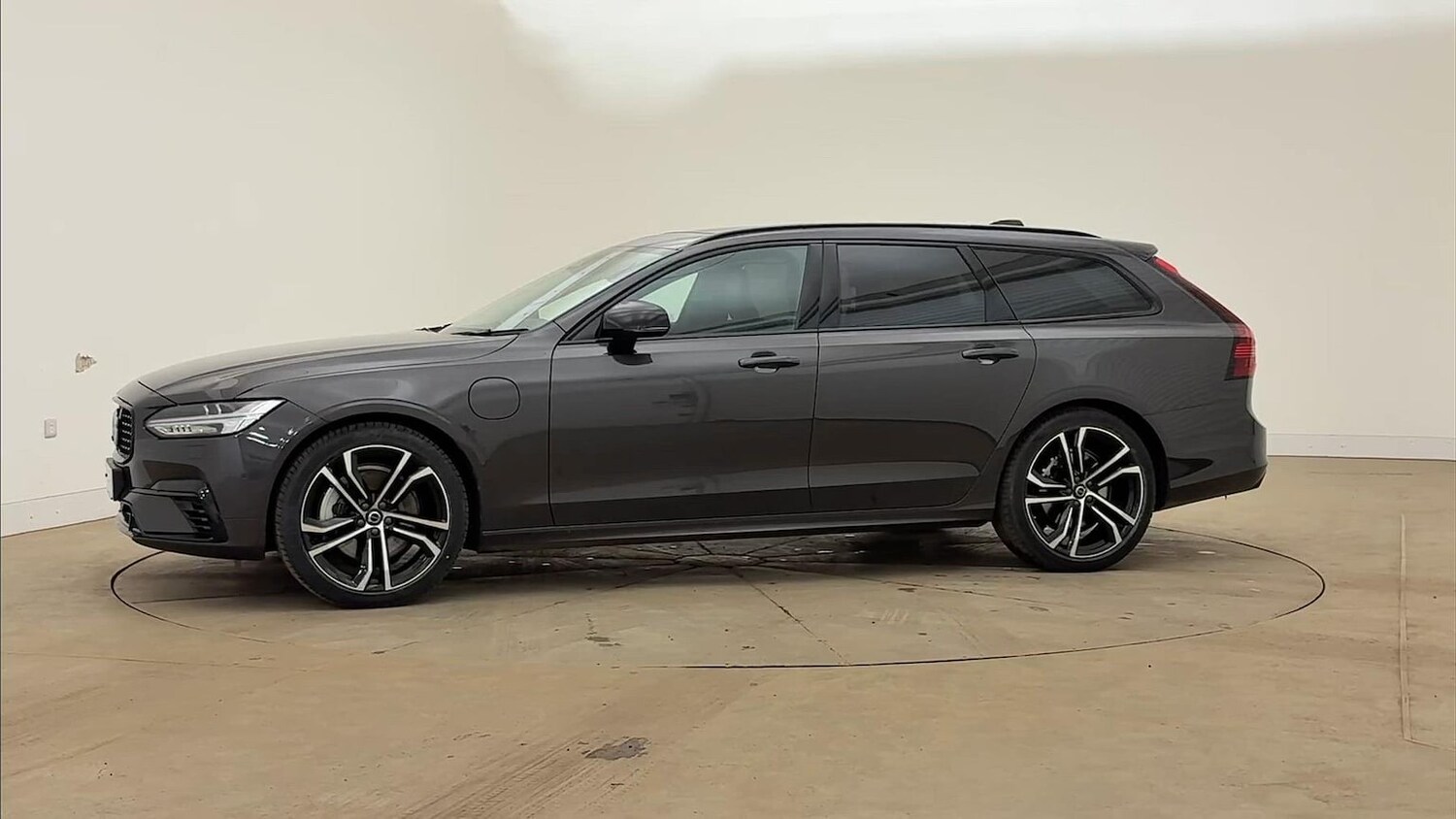 Used Volvo V90 2024 for sale - 76510736: Photo 29