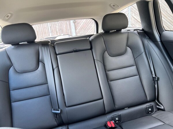 Used Volvo V60 2025 for sale - 75498421: Photo 16