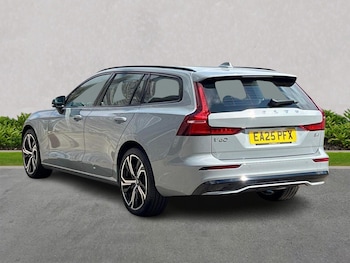 Used Volvo V60 2025 for sale - 75498421: Photo