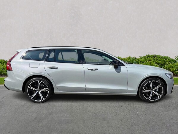 Used Volvo V60 2025 for sale - 75498421: Photo 3