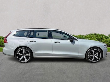 Used Volvo V60 2025 for sale - 75498421: Photo