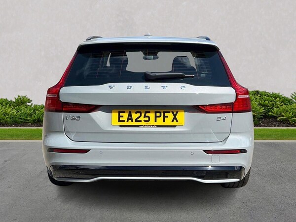Used Volvo V60 2025 for sale - 75498421: Photo 4