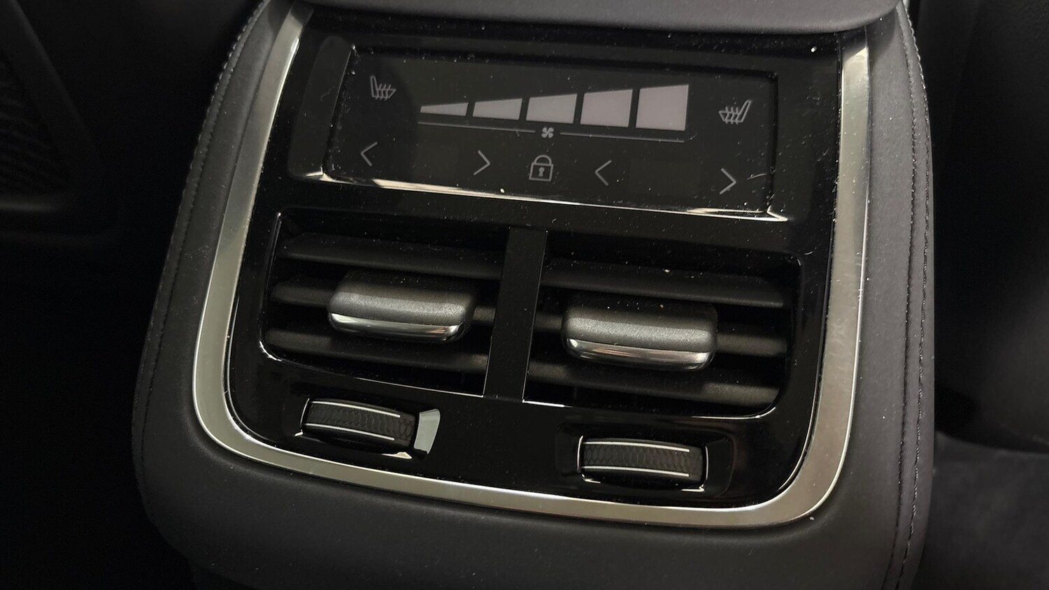 Used Volvo XC90 2025 for sale - 77542442: Photo 17