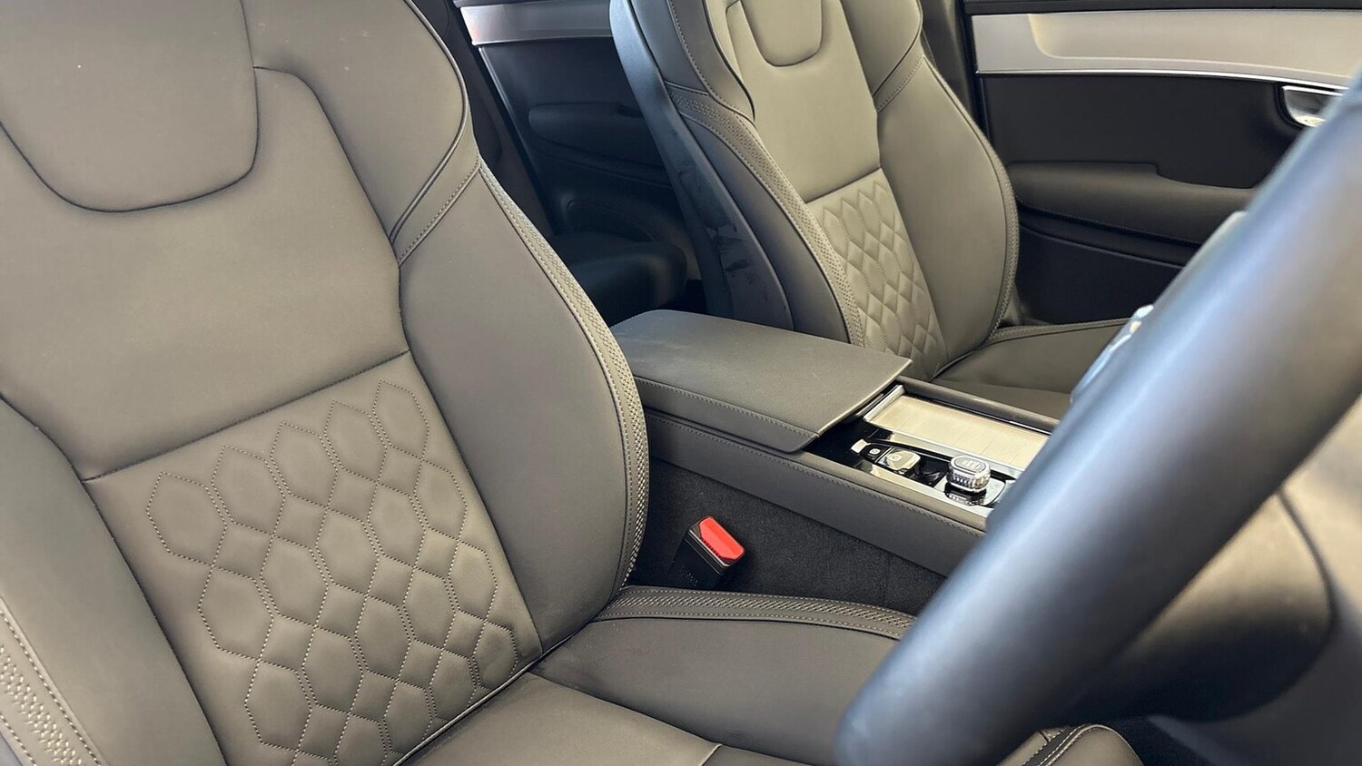 Used Volvo XC90 2025 for sale - 77542442: Photo 28