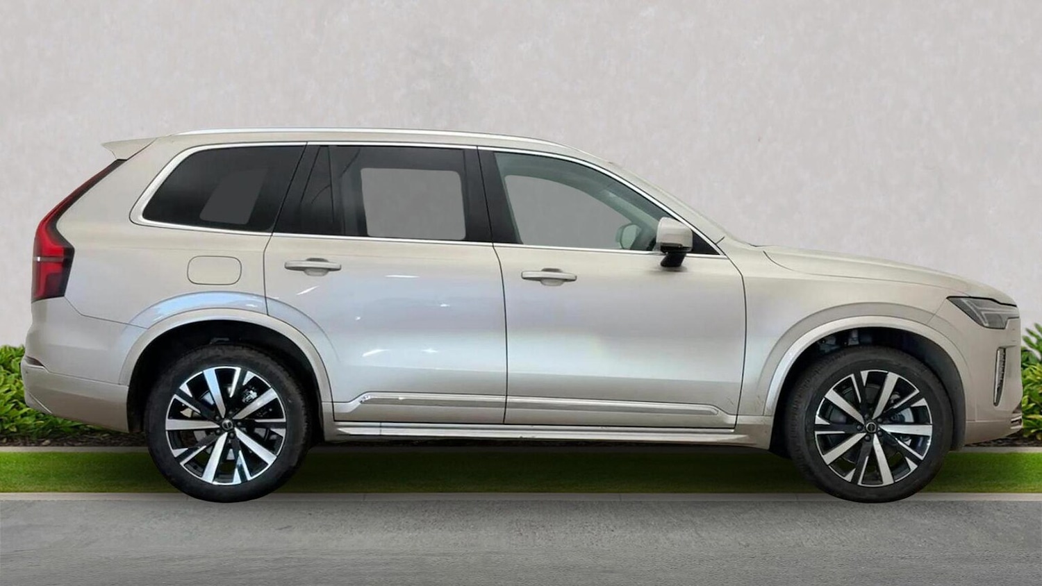 Used Volvo XC90 2025 for sale - 77542442: Photo 3