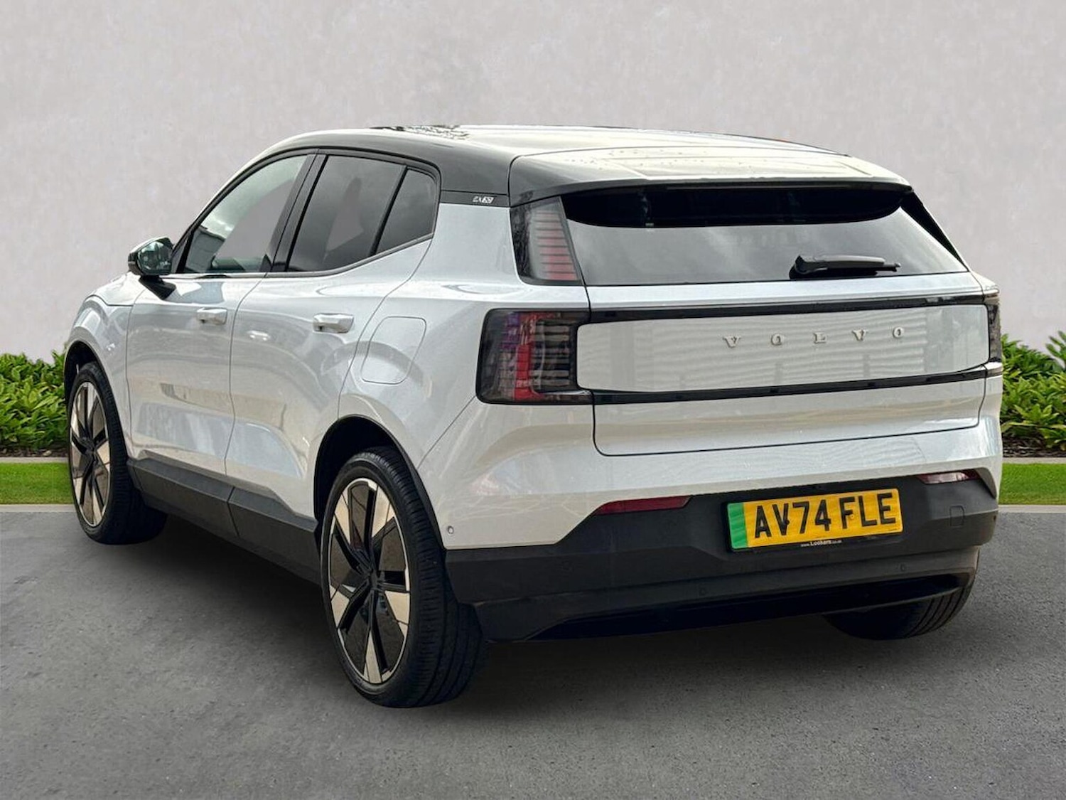 Used Volvo EX30 2024 for sale - 77997581: Photo 2