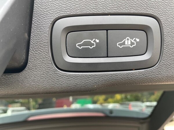 Used Volvo XC60 2022 for sale - 76243196: Photo 36