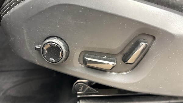 Used Volvo XC60 2022 for sale - 76220416: Photo 28